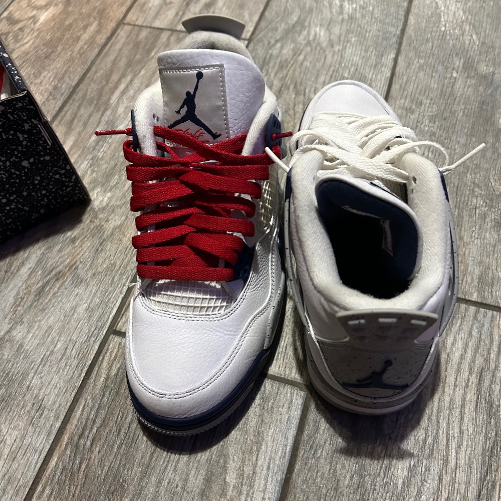 Jordan 4 Retro Midnight Navy